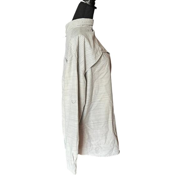 Realtree Men’s Long Sleeve Fishing Guide Shirt – Gray Stripe, L - Picture 5 of 8